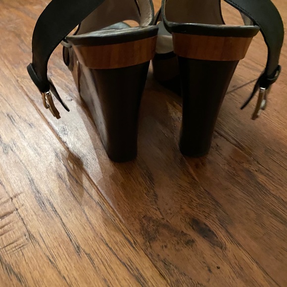 Michael Kors Wedges - Picture 3 of 4